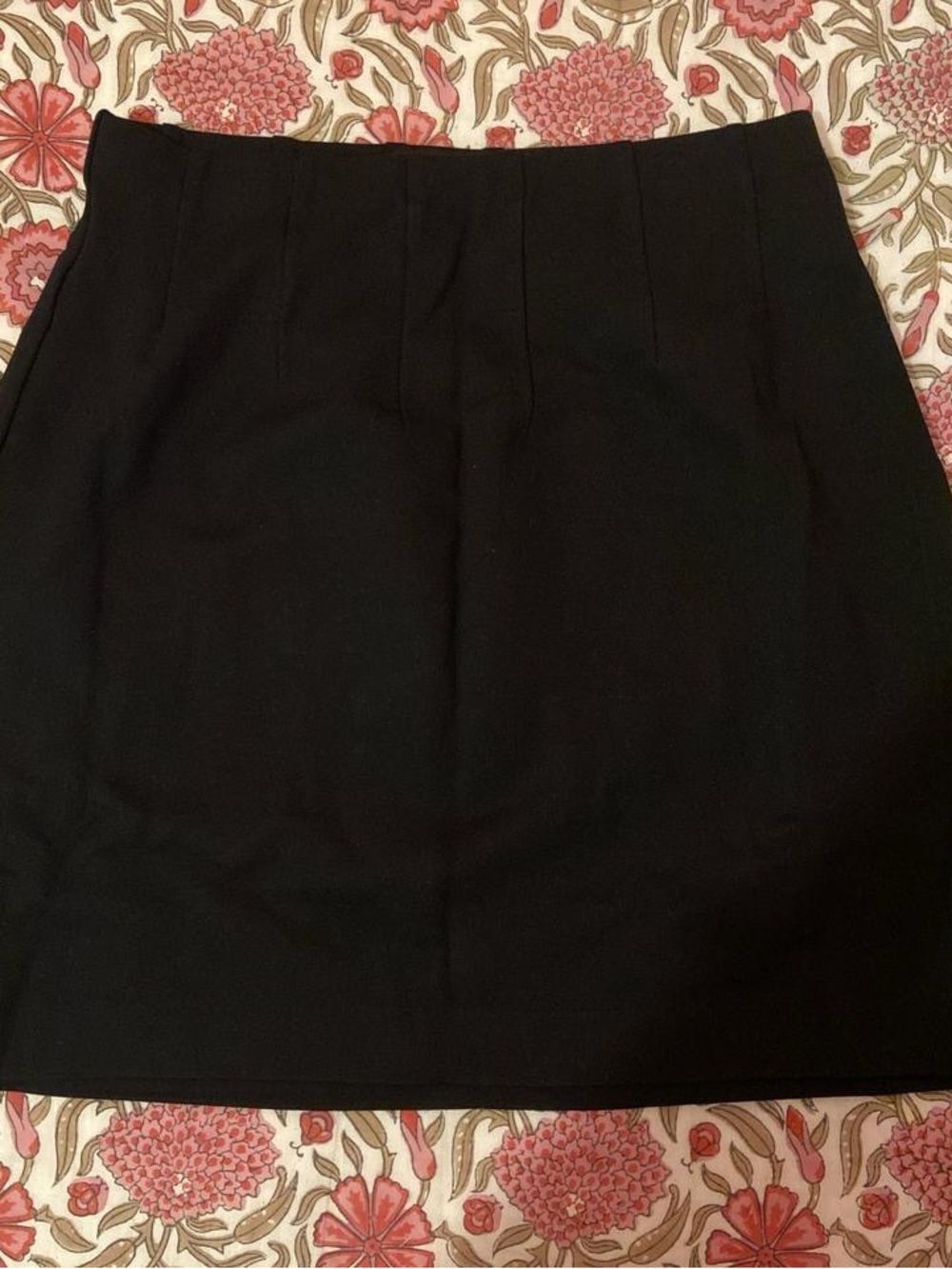 Express Black Mini Skirt - Clean A-Line Silhouette